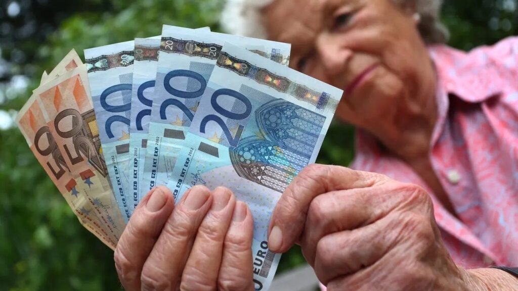 Atención Mayores de 65: El Gobierno Español Requiere Cumplir Este Requisito Si Tienes Casa