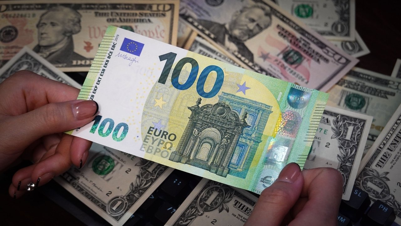 Cambio del Dólar al Euro: Actualización del Tipo de Cambio Hoy 23 de Noviembre